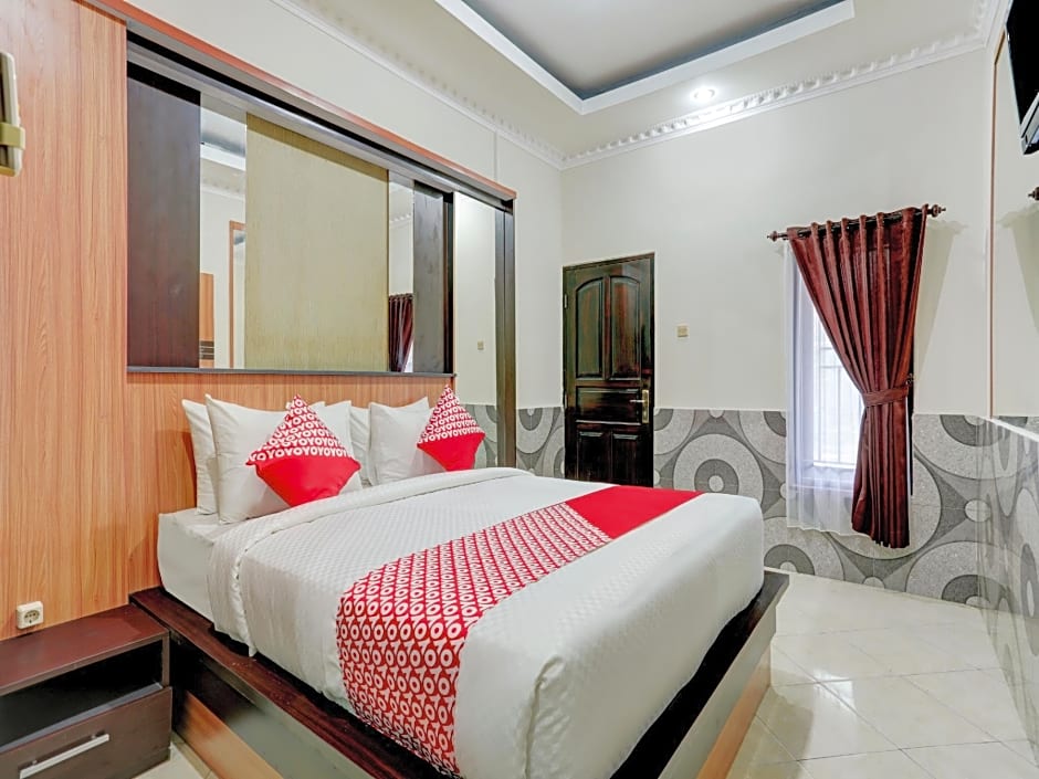 OYO 90131 Liberty Guest House