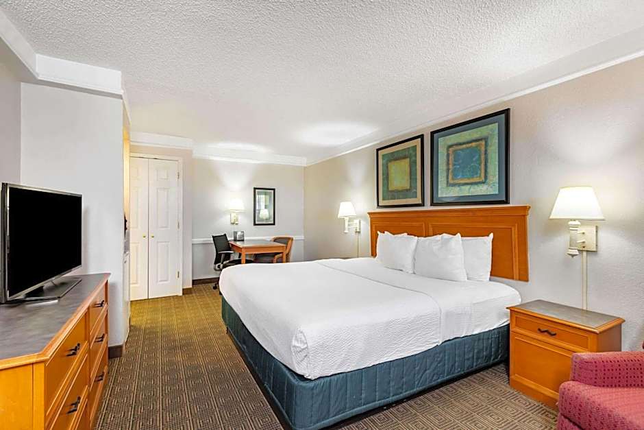 La Quinta Inn & Suites by Wyndham El Paso West