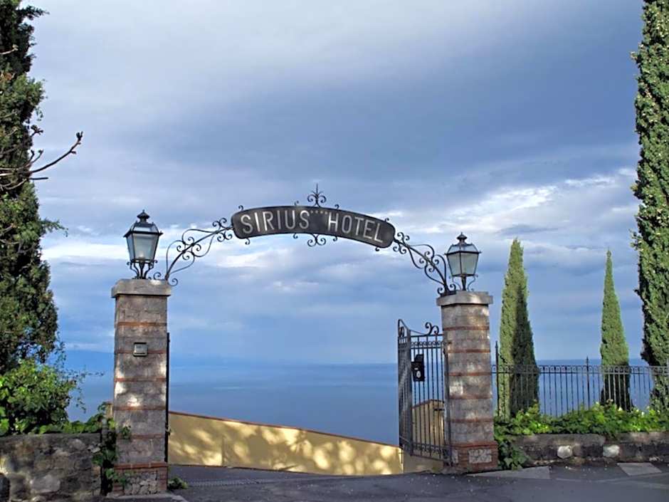 Hotel Sirius