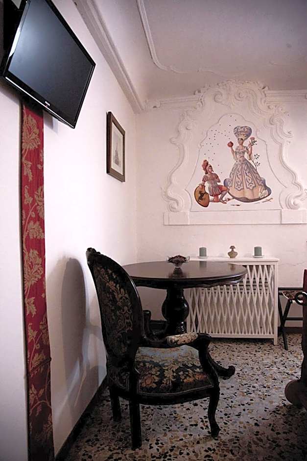 Le Case Cavallini Sgarbi di Rina Cavallini