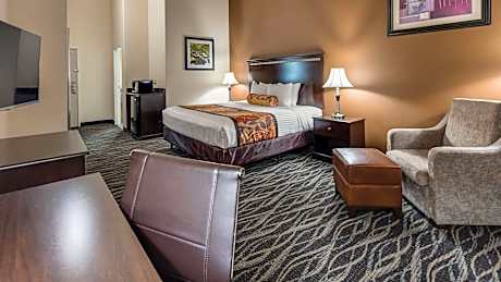 King Room - Mobility Accessible with Bathtub