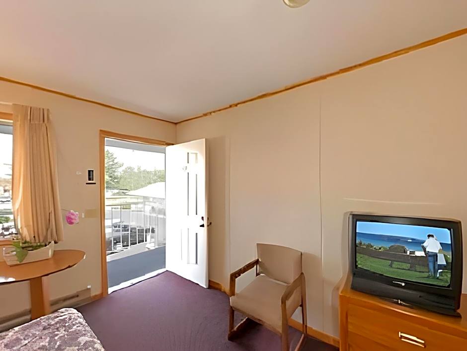 Lighthouse View Motel