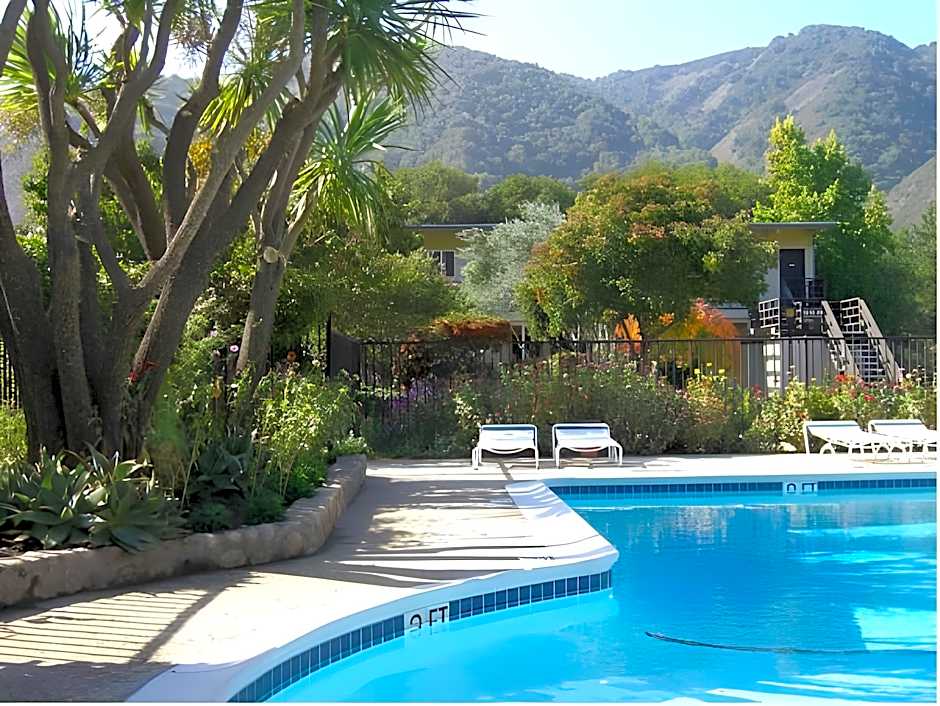 Hidden Valley Inn