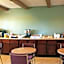 Shenandoah Inn, MAJOR CREDIT CARDS REQUIRED for check in