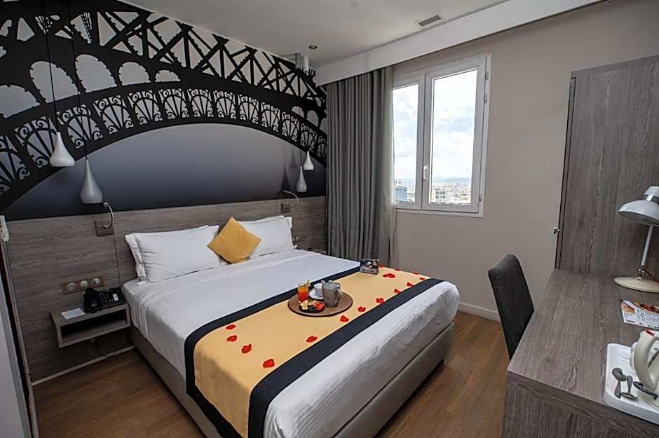 Le Louvre Hotel & Spa