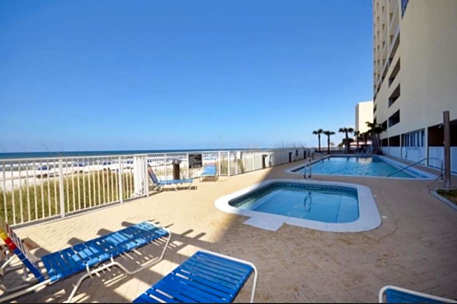 Ocean Reef 2 bedroom/2 bath!