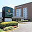 La Quinta Inn & Suites by Wyndham DC Metro Capitol Beltway
