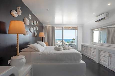 Suite with Sea View