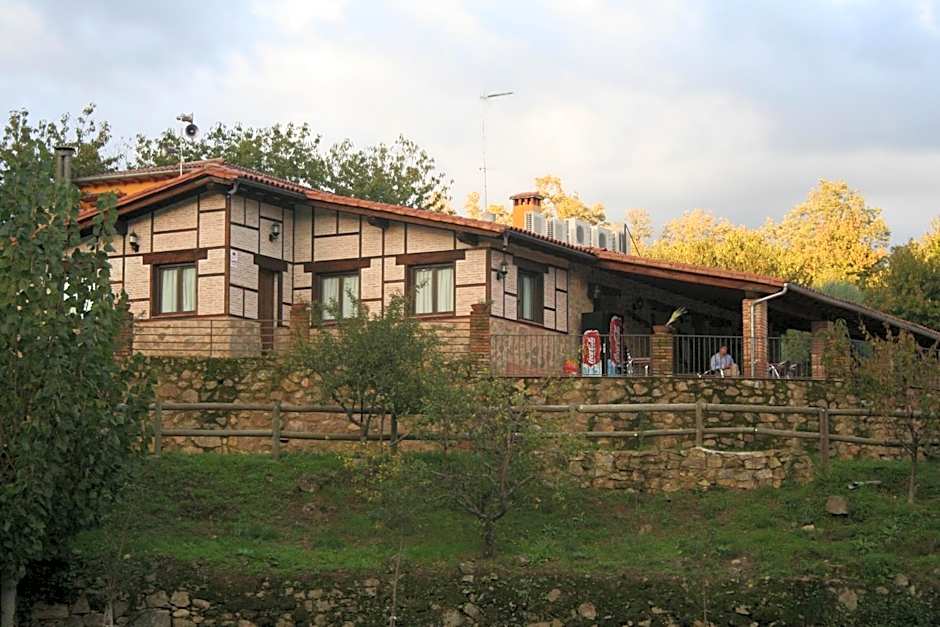 Hostel El Lago, Caceres