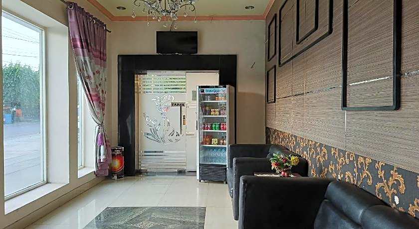 OYO 93953 Kost Tamara Near Kantor Desa Sengka