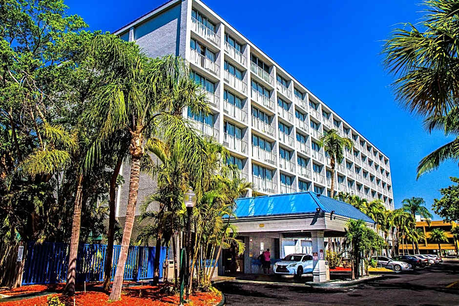 North Miami Beach Gardens Inn & Suites