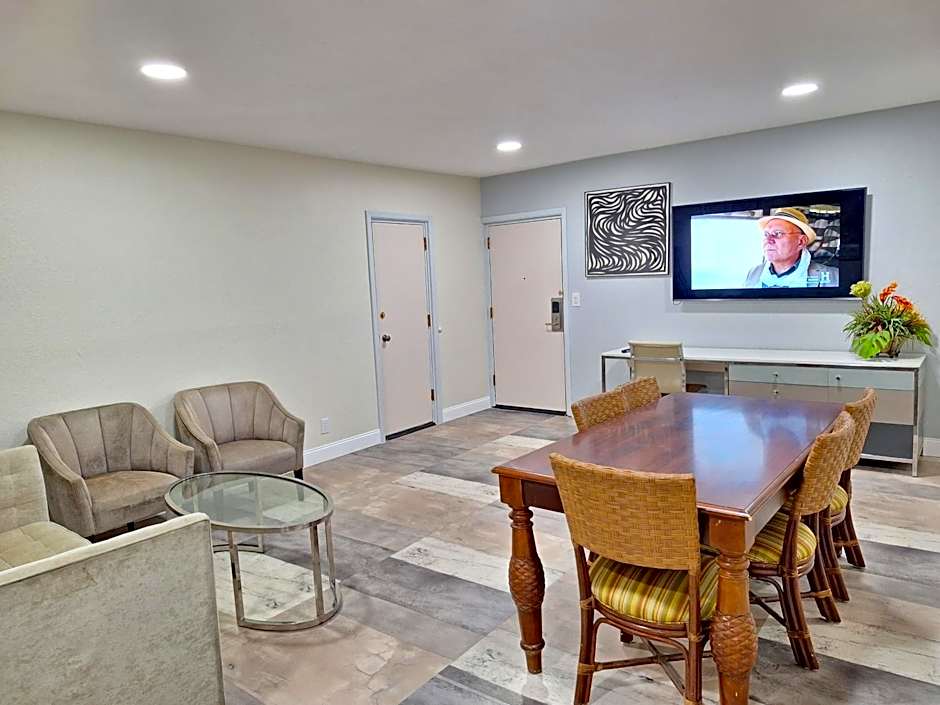 Travelodge by Wyndham Indianapolis Speedway