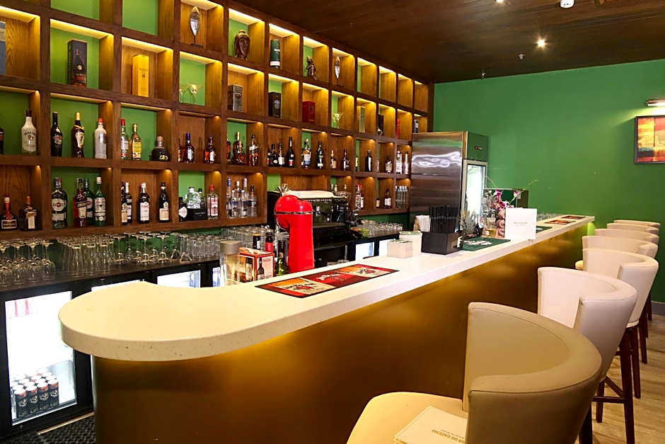 Park Regis Lotus Hotel