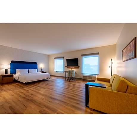 King Studio Suite - Hearing Access/Non-Smoking