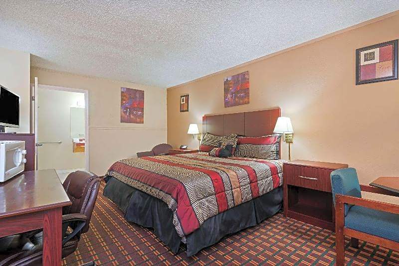 Knights Inn Fayetteville