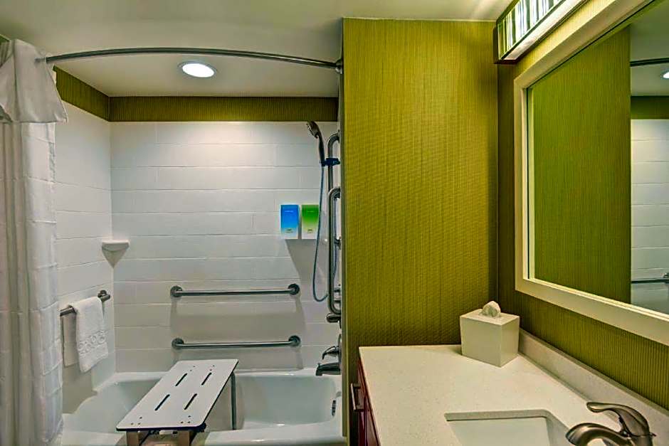 Home2 Suites by Hilton Green Bay