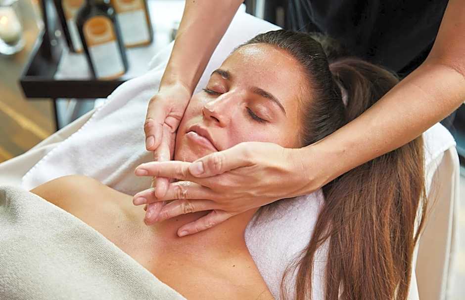 Thermenhotel Stoiser