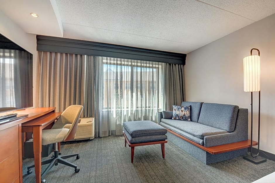 Courtyard by Marriott Cincinnati North at Union Centre