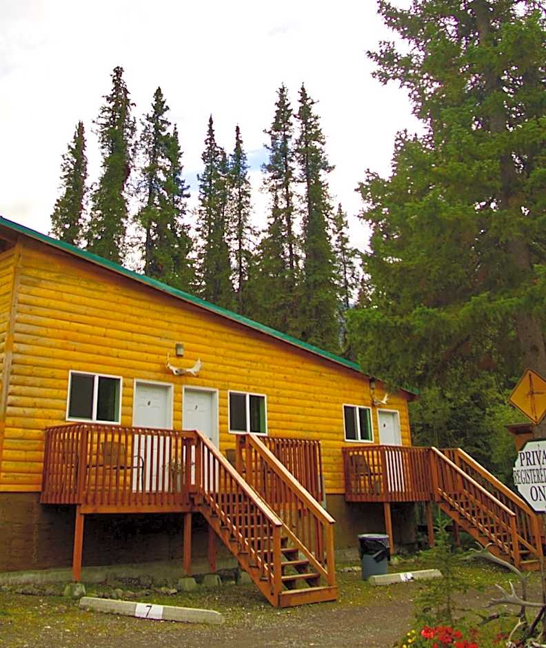Carlo Creek Cabins