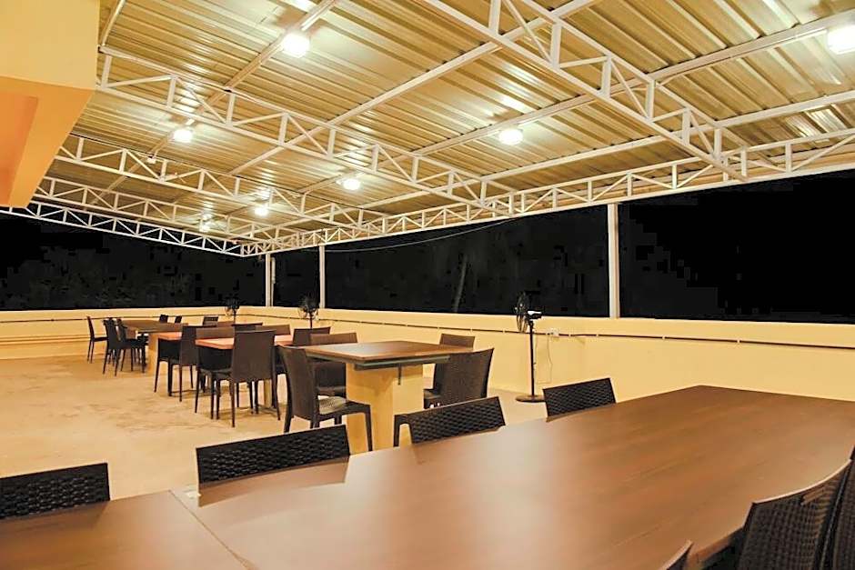 Malvan's Aishwarya Hotel