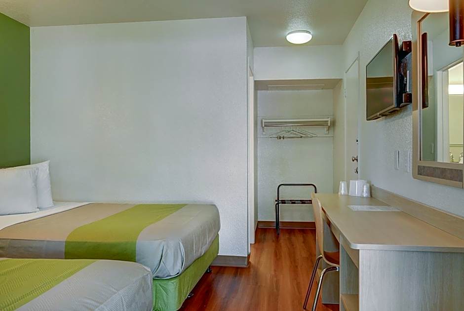 Motel 6-Eugene, OR - South Springfield