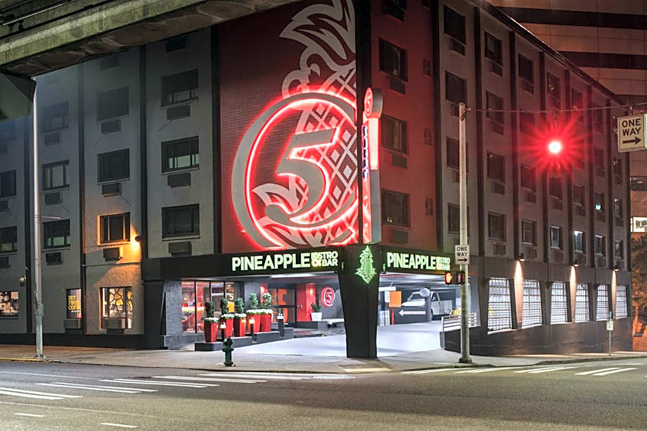 Staypineapple At Hotel Five