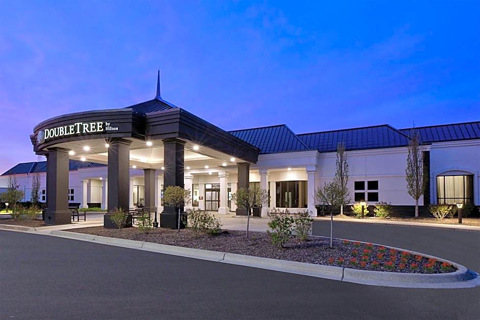 DoubleTree by Hilton Hotel Detroit - Novi