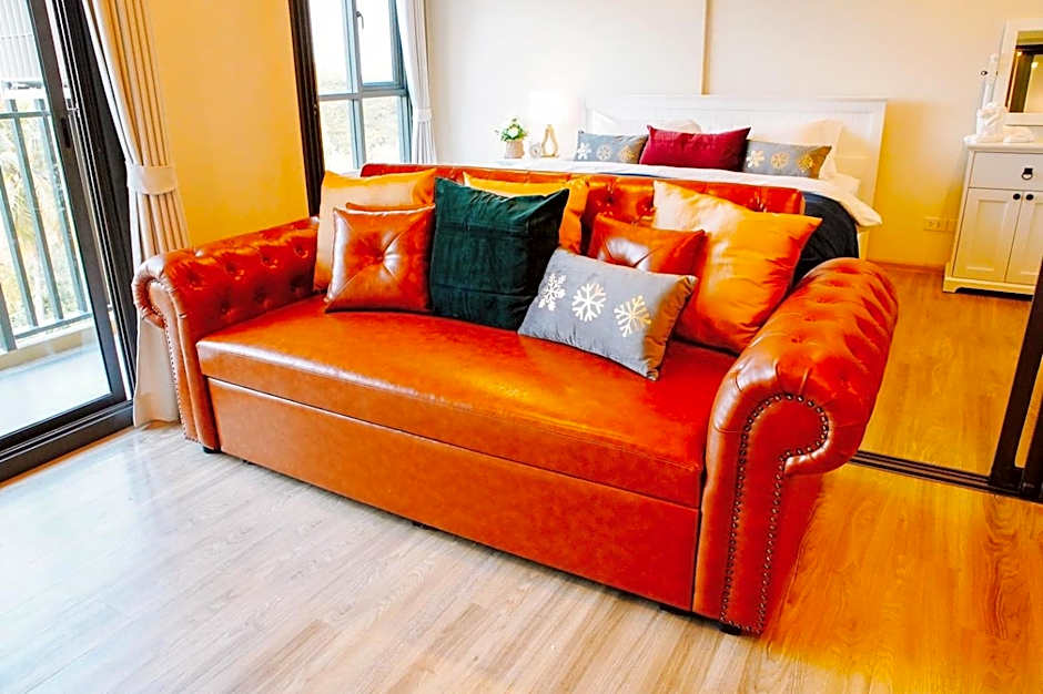 Rain Chaam Huahin by Joe