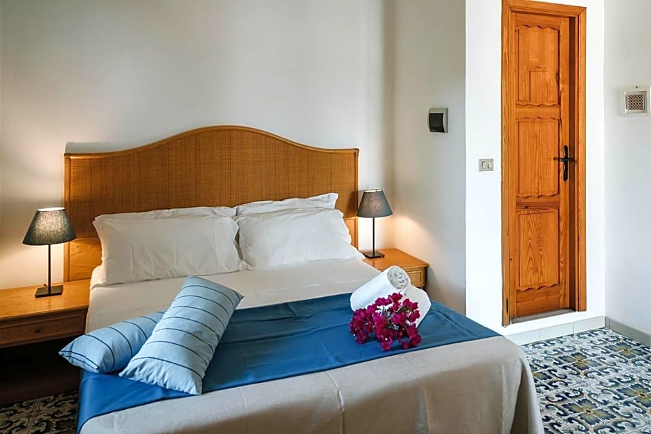 Hotel Rojas