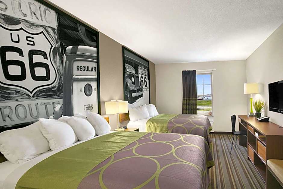 Super 8 by Wyndham Stafford/Springfield Area