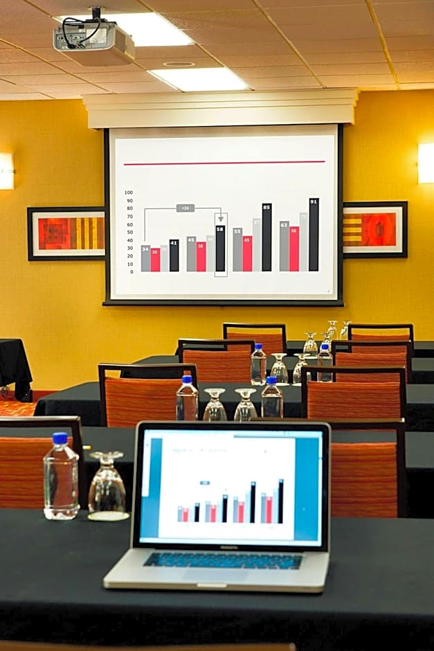 Courtyard by Marriott Sacramento Airport Natomas