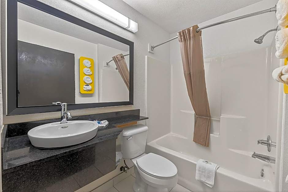 Motel 6 Gastonia, NC