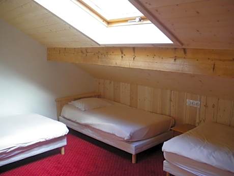 Triple Room with Single Beds