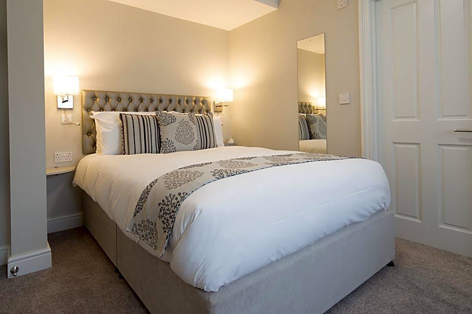 Photo 1 of 8 of Standard 1 King Bed