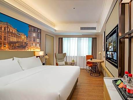 Business King Room