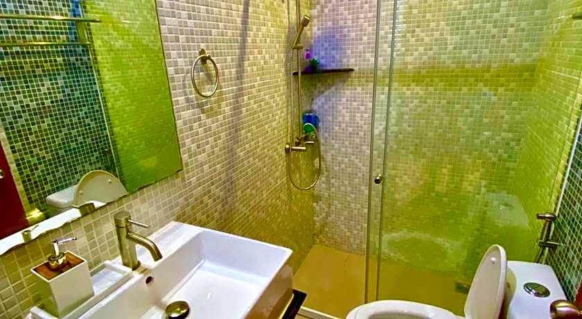 Beach Breeze and spa