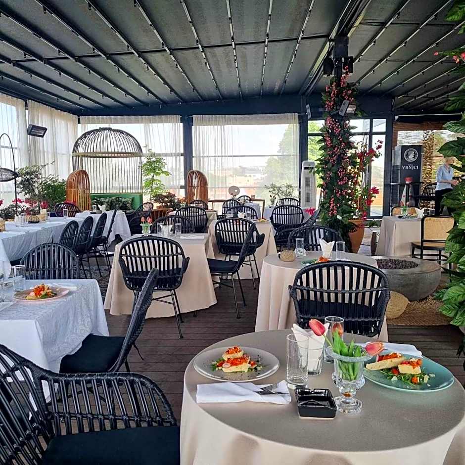 The Babe Boutique Hotel