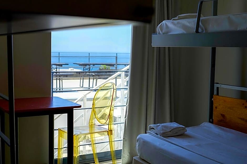 HI Arrifana Destination Hostel