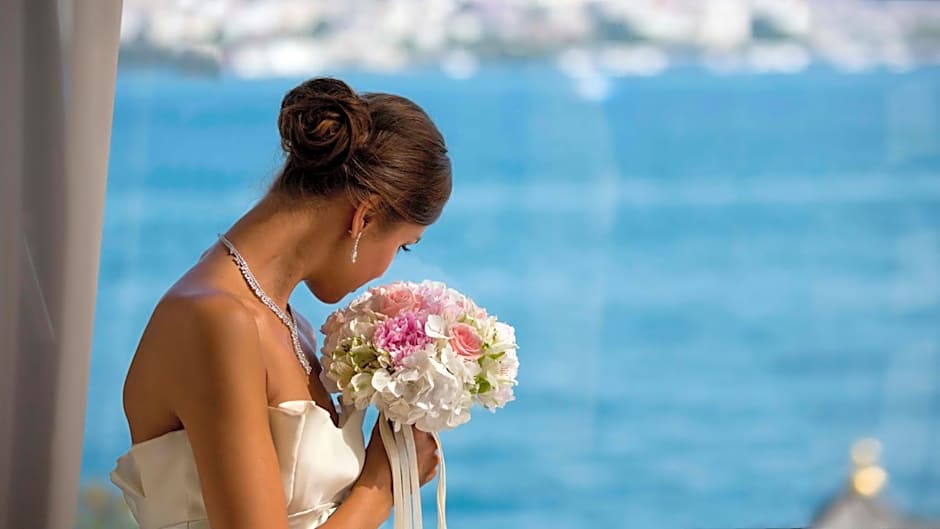 Four Seasons Hotel Istanbul At The Bosphorus