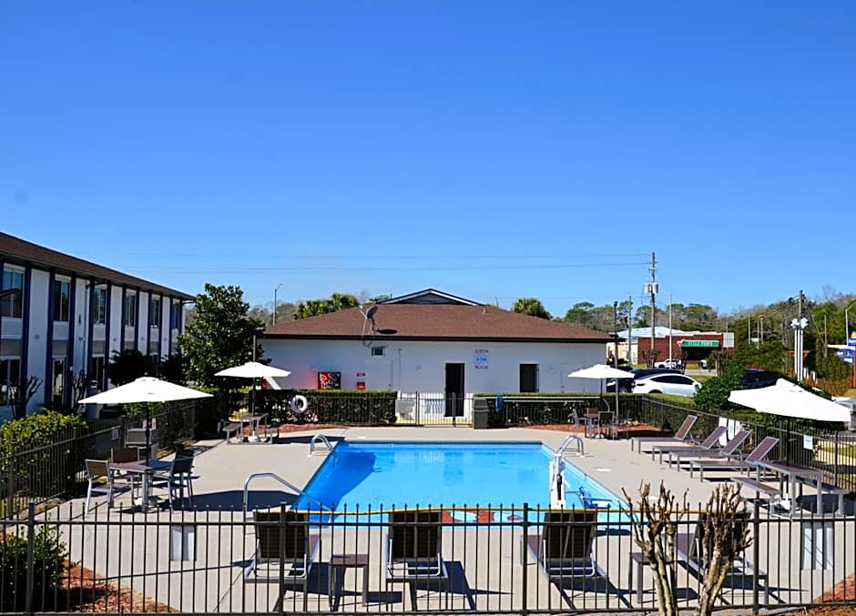 Americas Best Value Inn & Suites Foley Gulf Shores