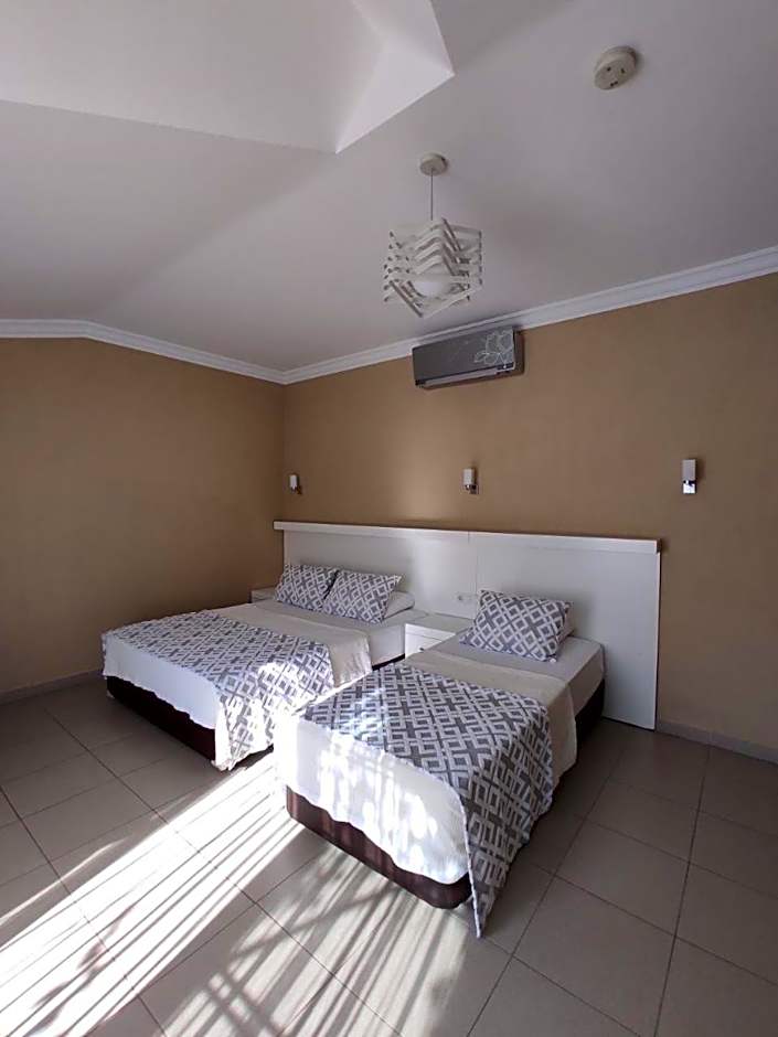 Mimoza Hotel