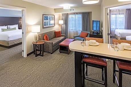 2 Bedroom 2 Bath Hearing Accessible Tub Non-Smoking