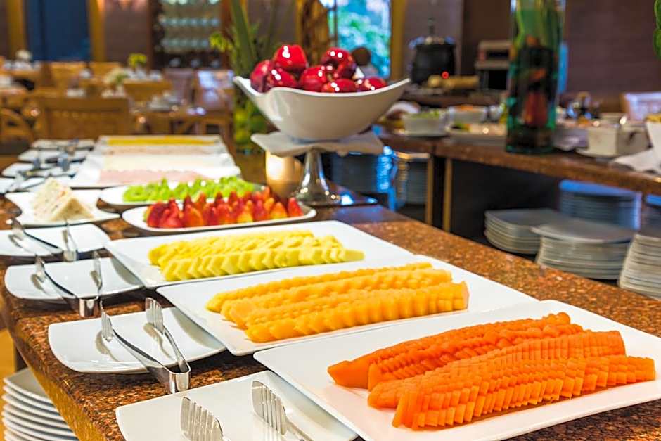 Cosmos 100 Hotel & Centro de Convenciones - Hoteles Cosmos