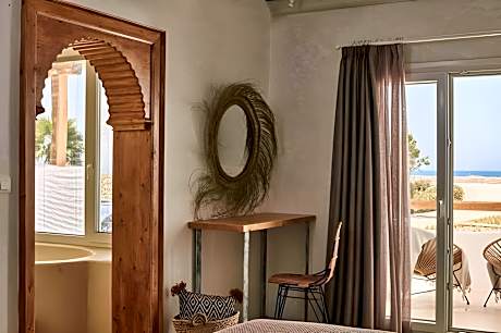 Deluxe Suite Sea View with Jacuzzi