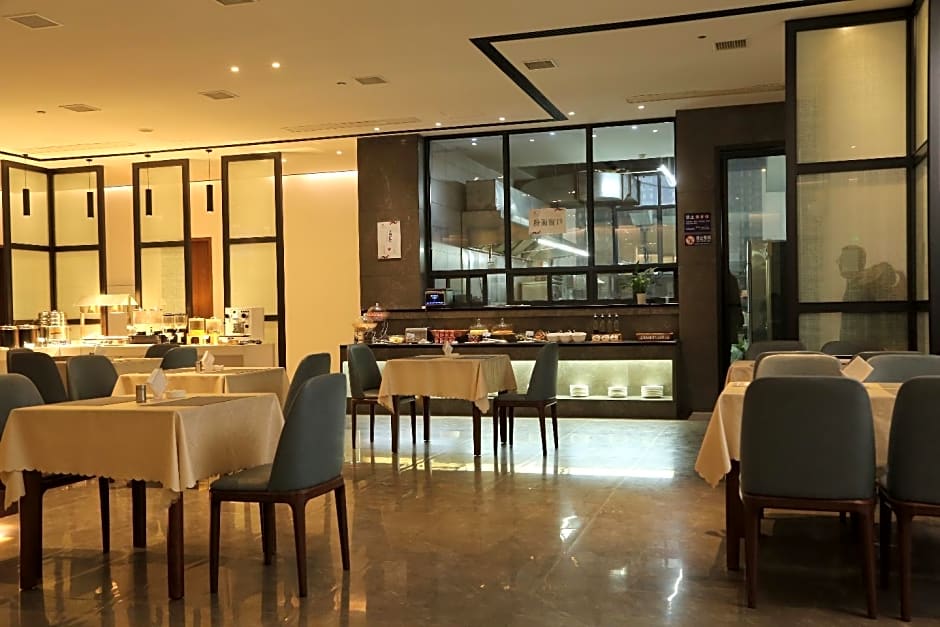 Borrman Hotel Huaihua High Speed Railway South Station Wanda Plaza – Huaihua