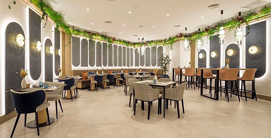 Ilunion Les Corts Spa