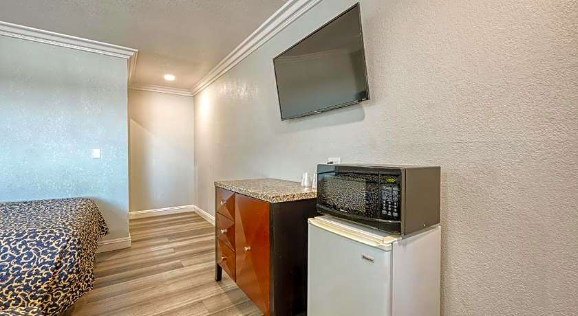 ERTH INN by AGA, Mojave