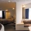Porto Novo Hotel & Suites