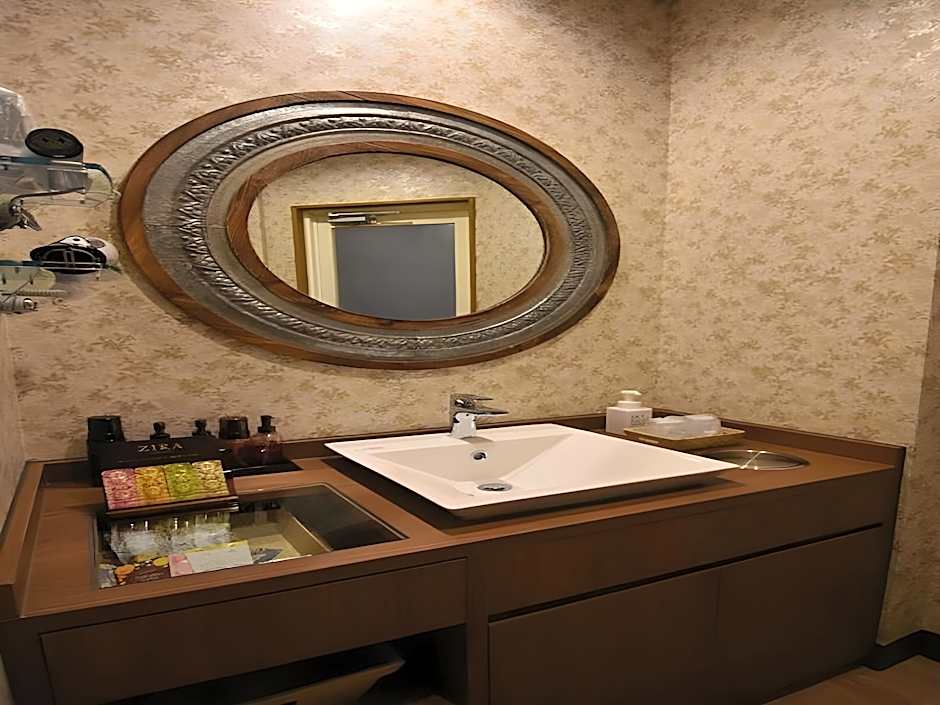 Hotel Pinon - Adult Only