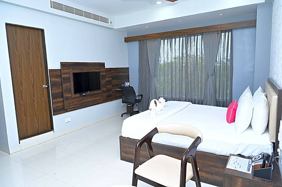 Photo 1 of 1 of Premium 1 King Bed